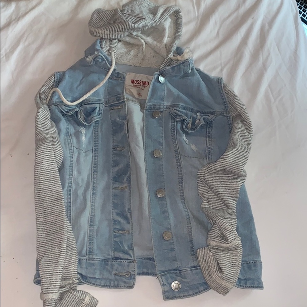 Denim jacket - Picture 1 of 3